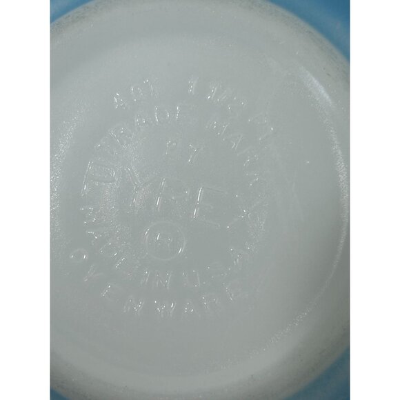 Pyrex Small Blue Mixing Bowl Classic Round Glass Ovenproof and Microwave - Picture 4 of 5